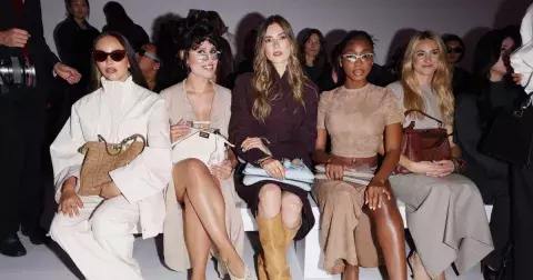 Z první řady: všechny outfity celebrit na milánském fashion weeku