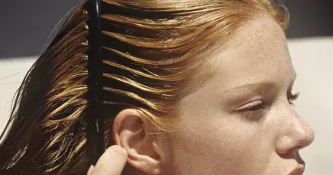 6 bond builderů, které dokážou s poškozenými vlasy zázraky