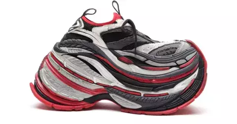 Mysleli jste si, že crocs jsou ošklivé? A už jste viděli balenciagy?