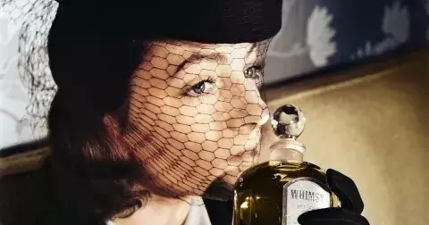 Proč po čase přestanete cítit svůj oblíbený parfém? Je to hra mozku