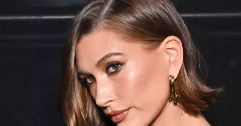 Mega trend: Péči o vlasy ovládl hair glossing, jak na něj doma?