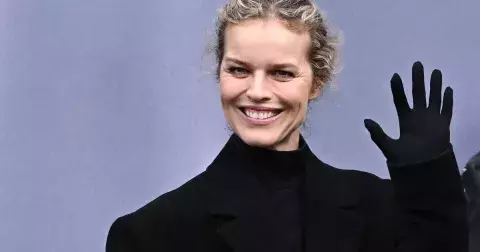 Šatník na zimu: 11 nadčasových černých roláků, které si můžete pořídit