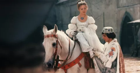 ELLE KVÍZ: Jste experti na české vánoční pohádky? Předveďte se!