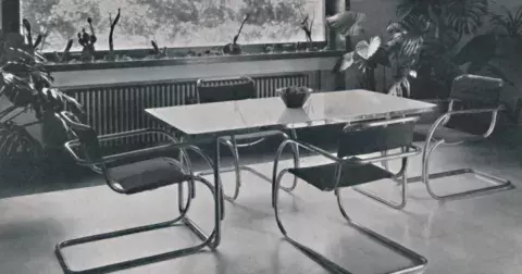 Nerezová ocel u vás doma. Jak na to, aby nepůsobila chladně, ale cool?