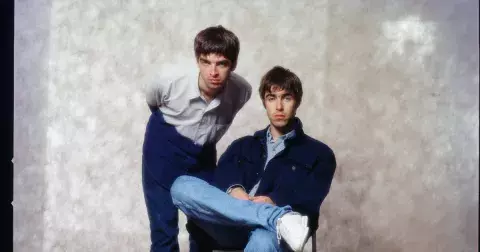 Lekce stylu od Oasis: Rockový band definoval módu 90. let, teď je zpět