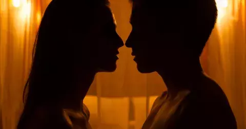 5 pádných důvodů, proč mít sex ráno i večer. A možná i v poledne!