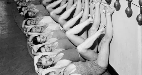 5 nejúčinnějších pilates cviků se závažím pro silnější a pevnější tělo