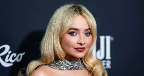 Wolf nebo Butterfly cut? Průvodce nejžádanějšími vrstvenými účesy