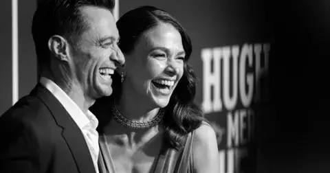 Ze světa celebrit: Jackman má novou lásku, Bieber unfollownul Hailey