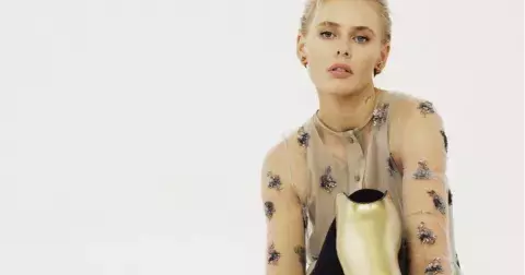 Rozhovor s dívkou se zlatýma nohama: Lauren Wasser mění svět modelingu