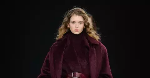 Max Mara Fall Winter 2025:Uhlazená elegance a precizně střižené kabáty