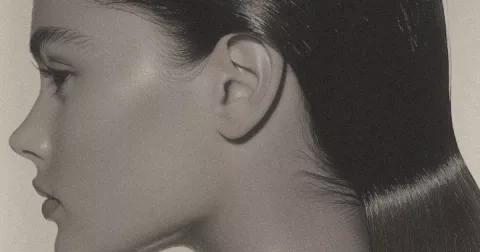 Tradiční čínská medicína: Objevte Qi, klíč ke zdravým a pevným vlasům