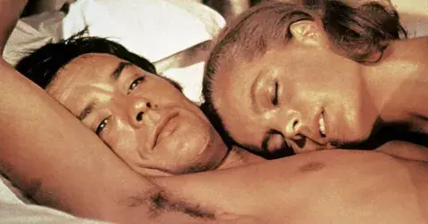 Osudová přitažlivost: Připomeňte si 13 must-watch erotických thrillerů