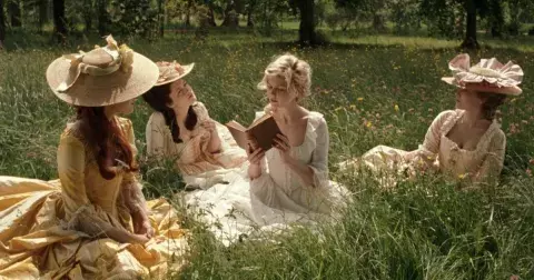 5 tipů na víkend: Kam vyrazit na MDŽ, do divadla, na jídlo a na film