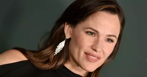 Ze světa celebrit: Zásnuby Winnie Harlow a ultimátum Jennifer Garner