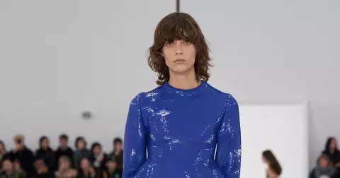 Jaro 2025: 5 nejvýraznějších trendy šatů, které oživí váš jarní šatník