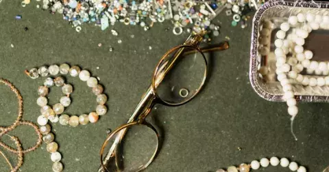 Návod na meditační náramek a duševní pohodu v roce 2025 v jednom