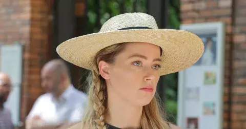 Kam se poděla Amber Heard? Změnila si jméno a utekla za oceán