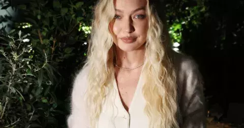 10 tepláků, ve kterých by šla na rande i Gigi Hadid. Které budou vaše?