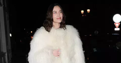 15 nejkrásnějších denim sukní,které v roce 2025 nahradí oblíbené džíny