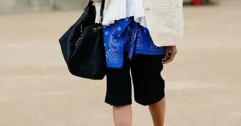 Bermudy: 10 kalhot v té nejstylovější délce léta 2025, jak je nosit