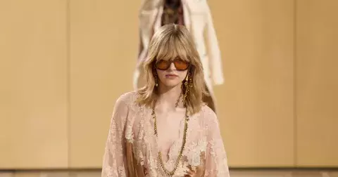 Boho kalhoty místo šatů? Jediné kalhoty, které v létě 2025 potřebujete