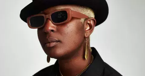 Tajemná IAMISIGO. Nigerijská návrhářka, která boduje nejen v Kodani