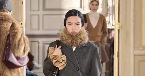 Podzim 2025 podle Skandinávek: 10 podzimních kousků, které vydrží roky