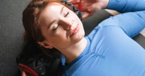 Foam roller: Wellness a fitness pomůckou v jednom, zvládne i stres