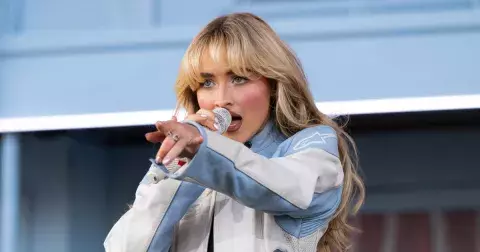 Svět má novou princeznu popu. Korunována jí byla Sabrina Carpenter