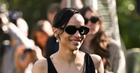 Víme, jak na minimalismus: 11 jednoduchých kousků, co změní váš šatník