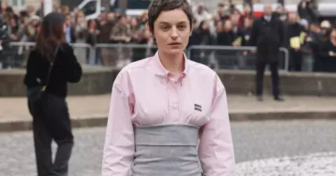 Nejstylovějšími mokasíny roku 2025 budiž ty námořnické, jak je nosit