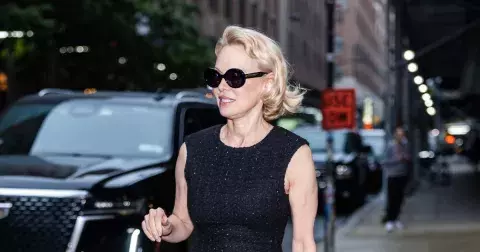 Italský bob: Pamela Anderson nás učí, jak nosit měkké vlny v roce 2025