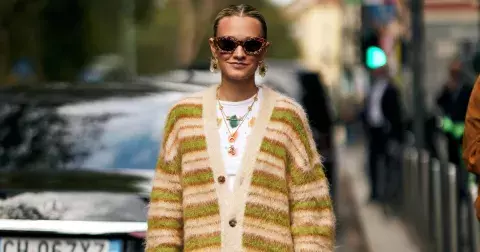 Chunky kardigany se vrací do hry, jsou ještě mohutnější a barevnější