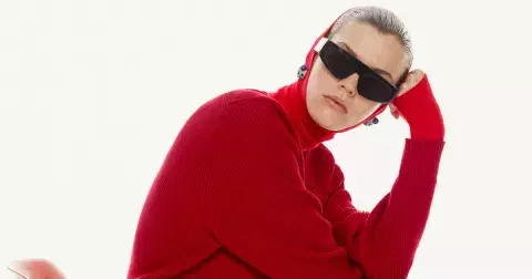 Sweater stacking: Trik, který vás letos zachrání od módního vyhoření