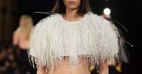 Po imitacích Ikea tašek za tisíce eur, se Balenciaga vrací k noblese