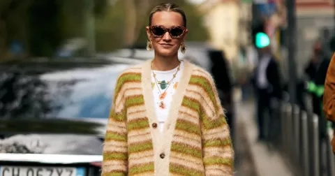 Chunky kardigany se vrací do hry, jsou ještě mohutnější a barevnější