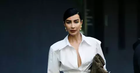 Ta jediná košile, kterou v Miláně nosí módní smetánka a jak ji nosit