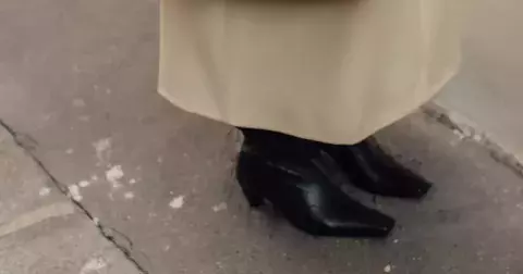 Od kotníčkových po kozačky: výběr nejlepších černých bot na zimu