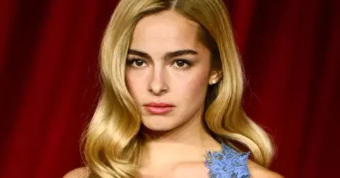 Addison Rae nikdo nevěří, že má talent. I přesto léto 2025 patří jí