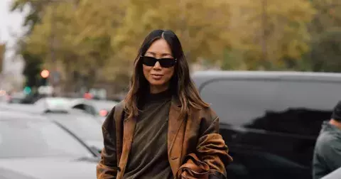 Kam pro buklé vlněné kalhoty? Trend, který bude vládnout zimě