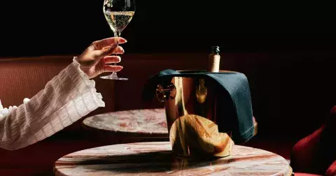 Co dělat na Vánoce a Silvestra: Kam na jarmark, večeři, advent a lyže