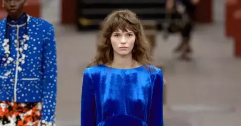 Top 5 trendů pro jaro 2026, které se vyplatí nakupovat ve vintage