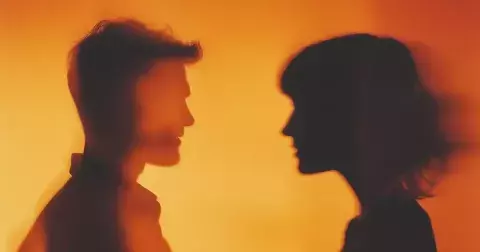 Jste single? Kupte si ananas. Virální trik funguje líp než Tinder