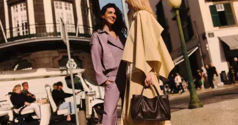 Styl bez scénáře: když se oblékáte podle nálady (a funguje to)