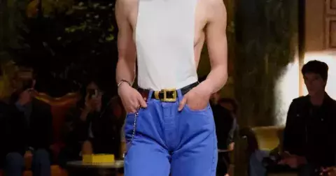 Jedny barevné kalhoty a máte na jaro vystaráno, velí módní insiderky