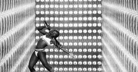 Z TikTok raperky vítězkou Grammy 2025: Proč si Doechii zaslouží obdiv