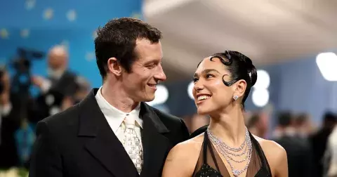 Žádné kopírování z Instagramu: Nejžádanější zásnubní prsteny roku 2026