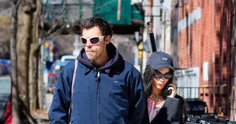 Ve stylu Zoë Kravitz: Každá cool-girl letos obuje tyto měkké mokasíny