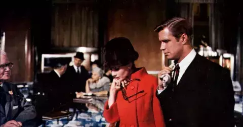 8 signálů, že randíte s člověkem, který se bojí závazků